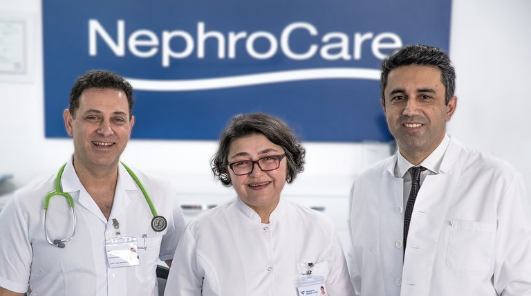 Skupina zaposlenih v družbi NephroCare